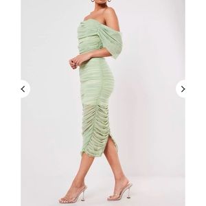 Green Ruched Bardot Midi Dress (MINT GREEN)